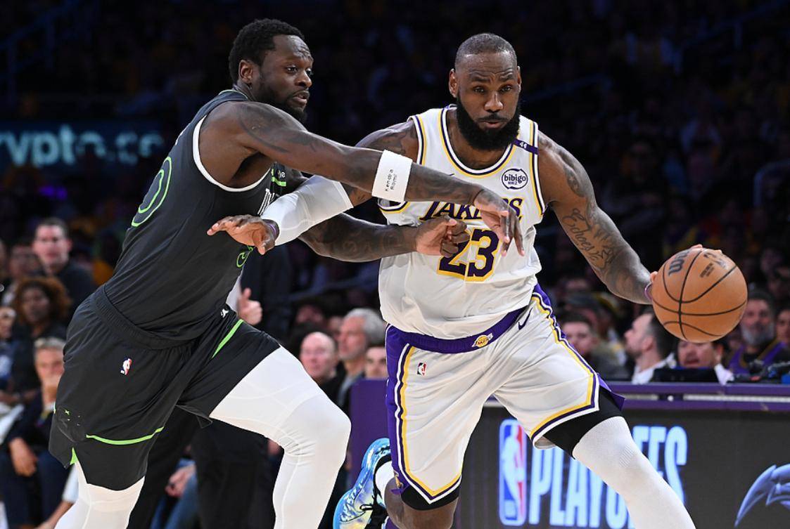  詹姆斯最新比赛视频 开云·体育官网